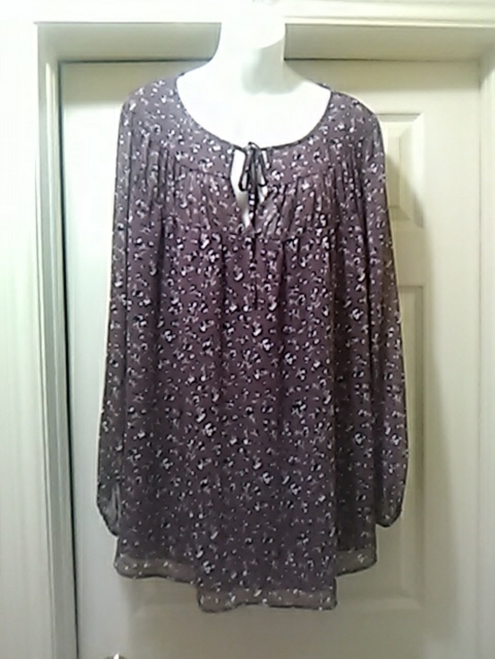 Penningtons Plum Floral Tie-Neck Peasant Tunic